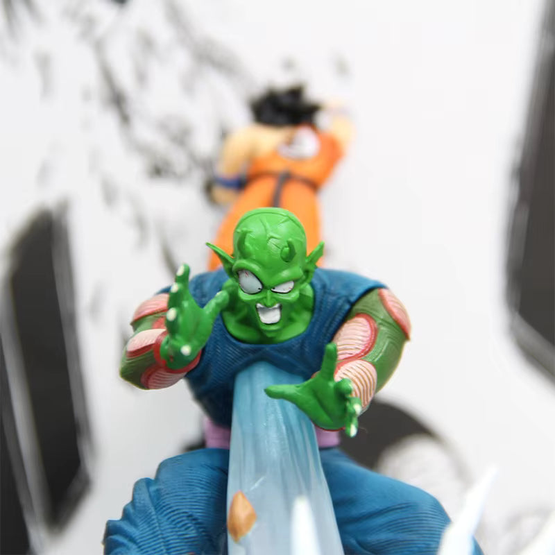 Figurine Dragon Ball - Goku vs Piccolo avec Base LED